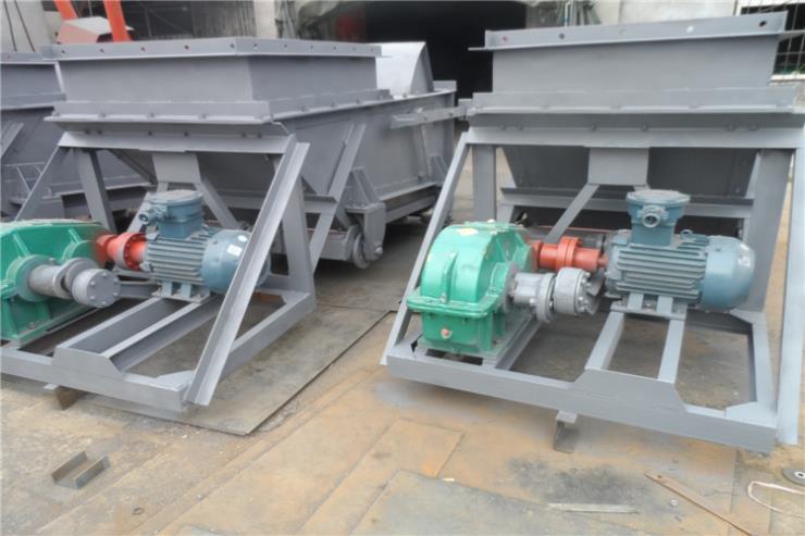 往复式给煤机的日常检修